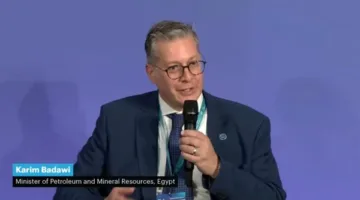 وزير البترول: نسعى لرفع نسبة الطاقات المتجددة في مزيج الطاقة إلى 42% بحلول 2030