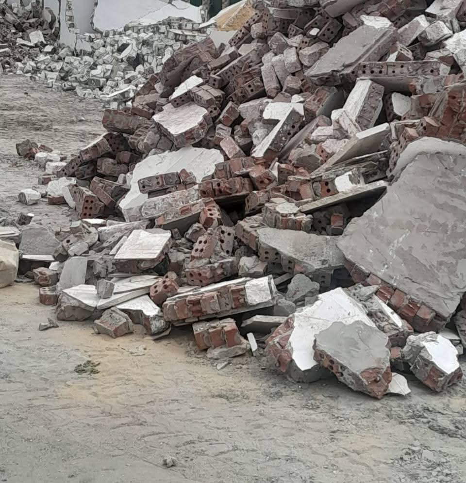 إزالة عقار آيل للسقوط بالإسكندرية.. ووقف بناء 68 مقبرة مخالفة إزالة عقار آيل للسقوط بالإسكندرية.. ووقف بناء 68 مقبرة مخالفة