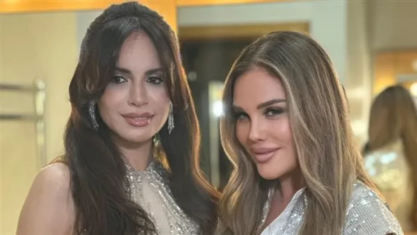 آمال ماهر تحتفي بنيكول سابا في حفلها بدبي وسط تصفيق الجمهور آمال ماهر تحتفي بنيكول سابا في حفلها بدبي وسط تصفيق الجمهور