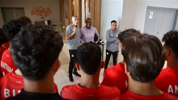 أحمد الكأس يدعم منتخب مصر للشباب قبل انطلاق كأس أمم إفريقيا أحمد الكأس يدعم منتخب مصر للشباب قبل انطلاق كأس أمم إفريقيا