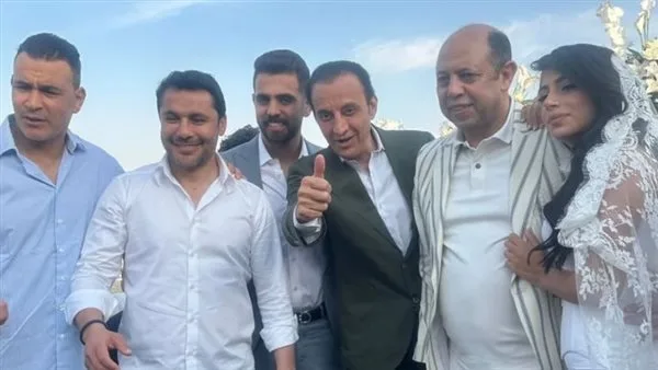 أحمد سليمان عضو مجلس الزمالك يحتفل بـ عقد قران ابنته أحمد سليمان عضو مجلس الزمالك يحتفل بـ عقد قران ابنته