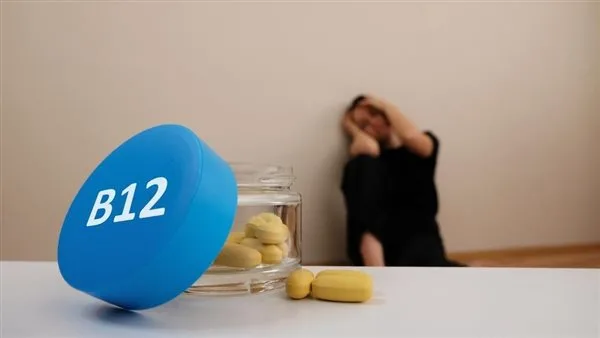 أفضل طرق الوقاية من نقص فيتامين B 12 بشكل طبيعي.. أطعمة ومكملات غذائية