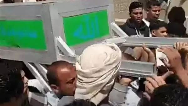 أهالي 7 قرى بالفيوم يشيعون جثامين ضحايا حادث تصادم في ليبيا