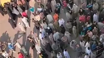 أهالي كفر الشيخ يشيعون جثمان السيدة المقتولة على يد زوج ابنتها | بث مباشر