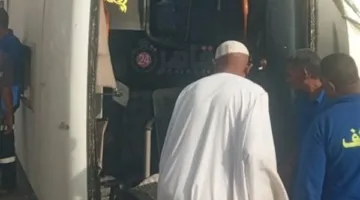 إصابة 50 سودانيًا إثر انقلاب أتوبيس ركاب بالطريق الصحراوي في أسوان