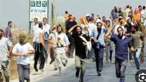 إصابة عدد من المستوطنين الإسرائيليين خلال هروبهم للملاجئ خوفا من صاروخ أُطلق من اليمن | بث مباشر إصابة عدد من المستوطنين الإسرائيليين خلال هروبهم للملاجئ خوفا من صاروخ أُطلق من اليمن | بث مباشر