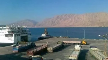 إعادة فتح ميناء نويبع البحري واستمرار غلق ميناء الغردقة لسوء الأحوال الجوية