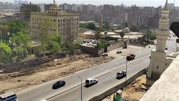 إنشاء محور جديد يبدأ من مصر القديمة.. محافظ القاهرة يكشف تفاصيل بدء أعمال إزالة كوبري السيدة عائشة| خاص إنشاء محور جديد يبدأ من مصر القديمة.. محافظ القاهرة يكشف تفاصيل بدء أعمال إزالة كوبري السيدة عائشة| خاص