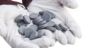 اتكتب له عمر جديد.. إصابة سائق توك توك بتسمم نتيجة تناوله قرص حفظ الغلال السام بسوهاج