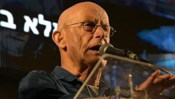 احتجاجات حاشدة في تل أبيب للمطالبة بعودة الأسرى.. ورئيس الشاباك السابق يدعو للعصيان المدني احتجاجات حاشدة في تل أبيب للمطالبة بعودة الأسرى.. ورئيس الشاباك السابق يدعو للعصيان المدني