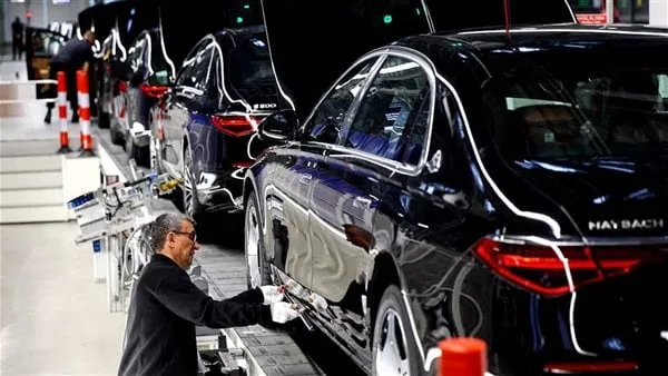 ارتفاع مبيعات السيارات الأوروبية في مارس.. وانخفاض تسلا بنسبة 28.2% ارتفاع مبيعات السيارات الأوروبية في مارس.. وانخفاض تسلا بنسبة 28.2%