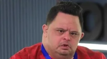 استعدادات تشييع جثمان أمح الدولي مشجع النادي الأهلي | بث مباشر