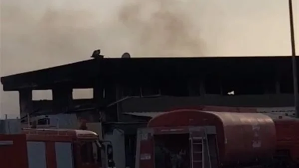 استمر لأكثر من 6 ساعات.. السيطرة على حريق بمصنع كرتون بالمنطقة الصناعية في أكتوبر