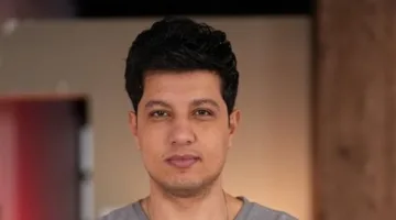 الأب حاكيلي من سنة| الإنفلونسر حسين الجوهري صديق والد ياسين يروي التفاصيل.. ويشكر القاهرة 24 على تفجير القضية