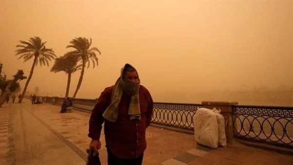 الأرصاد تحذر: بداية المنخفض الجوي اليوم.. ورياح مثيرة للرمال والأتربة الأرصاد تحذر: بداية المنخفض الجوي اليوم.. ورياح مثيرة للرمال والأتربة