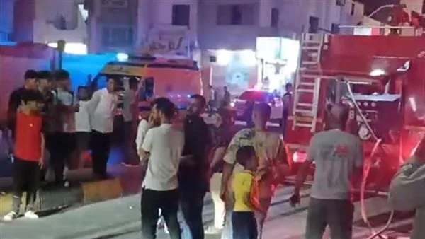 السيطرة على حريق بمخزن بويات وسط مدينة الغردقة السيطرة على حريق بمخزن بويات وسط مدينة الغردقة