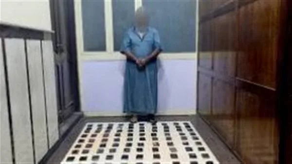 القبض على عاطل بتهمة الترويج للمخدرات على مواقع التواصل الاجتماعي