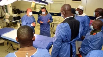 القوات المسلحة تنظم زيارة لوفد من السفراء الأفارقة إلى مجمع الجلاء الطبي