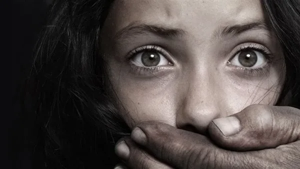 النيابة الإدارية تحقق مع مدير مدرسة في واقعة الاعتداء على طالبة داخل حمام بالمرج