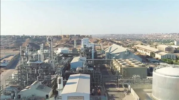 باستثمارات مليار جنيه.. توقيع عقد مشروع لإنتاج العبوات المعدنية بمنطقة السخنة الصناعية باستثمارات مليار جنيه.. توقيع عقد مشروع لإنتاج العبوات المعدنية بمنطقة السخنة الصناعية