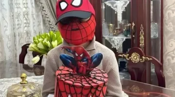 بتورتة سبايدر مان.. أول ظهور لـ ياسين تلميذ دمنهور بقناع البطل الخارق بعد الحكم على المتهم بالمؤبد