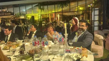 بحضور لبلبة وباسم سمرة.. المنتج عصام إمام شقيق الزعيم يحتفل بزفاف ابنته| صور