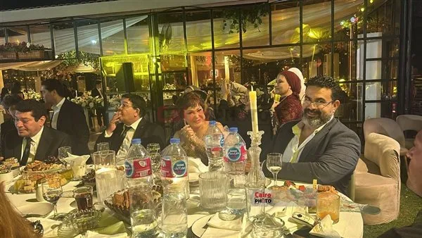 بحضور لبلبة وباسم سمرة.. المنتج عصام إمام شقيق الزعيم يحتفل بزفاف ابنته| صور