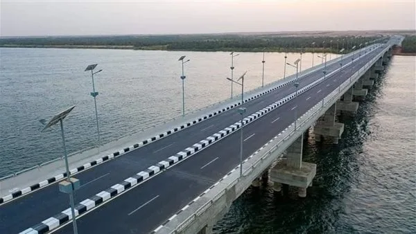 بسبب خلافات الميراث.. نجاة فتاة ألقت بنفسها في نهر النيل بسوهاج بسبب خلافات الميراث.. نجاة فتاة ألقت بنفسها في نهر النيل بسوهاج