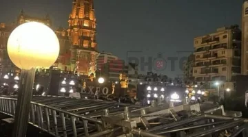 بسبب سقوط ستاند حديدي.. إصابة 20 شخصًا في حفل تامر حسني بقصر البارون