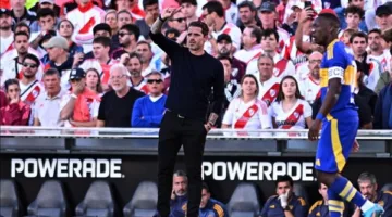 بعد الخسارة من ريفير بليت.. بوكا جونيور يقيل مدربه بعد 6 أشهر من تعيينه