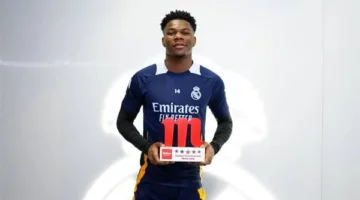 تشاوميني يفوز بجائزة الأفضل بشهر مارس في ريال مدريد