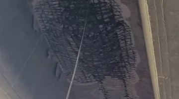 تصدع جزء من نزلة كوبري الإقليمي بالصف.. ومحافظة الجيزة: سيتم العمل على حل المشكلة| صور