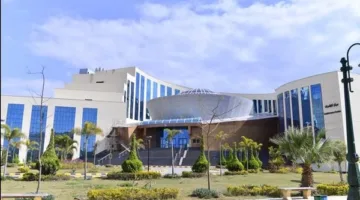 تعليق الدراسة في جامعة كفر الشيخ غدًا الأربعاء بسبب سوء الأحوال الجوية