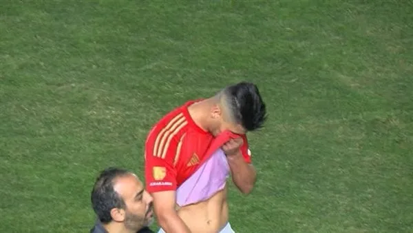 تفاصيل إصابة أشرف داري بعد خروجه من مباراة بتروجيت بالدوري الممتاز