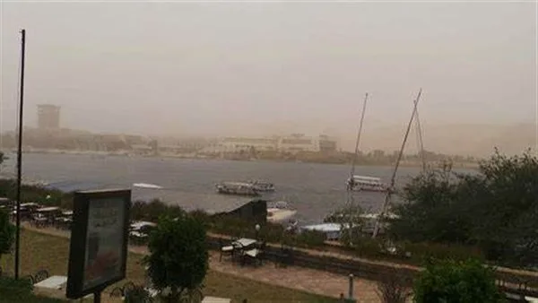 تفاصيل غلق حركة الملاحة النهرية في أسوان بسبب التقلبات الجوية | بث مباشر تفاصيل غلق حركة الملاحة النهرية في أسوان بسبب التقلبات الجوية | بث مباشر