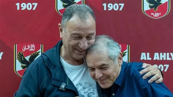 تكريمه لا يعني انتهاء الأزمة.. أحمد شوبير يكشف كواليس جديدة بشأن رحيل كولر تكريمه لا يعني انتهاء الأزمة.. أحمد شوبير يكشف كواليس جديدة بشأن رحيل كولر