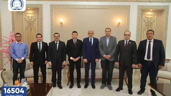 خطورة السوشيال ميديا والتضليل.. نقاش مفتوح بين وفد تنسيقية شباب الأحزاب مع طلاب جامعة الريادة بمناسبة ذكرى تحرير سيناء خطورة السوشيال ميديا والتضليل.. نقاش مفتوح بين وفد تنسيقية شباب الأحزاب مع طلاب جامعة الريادة بمناسبة ذكرى تحرير سيناء