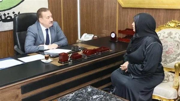 خلال لقائه بالمواطنين.. محافظ المنوفية يصرف مساعدات عاجلة ويوجه بحلول فورية للشكاوى