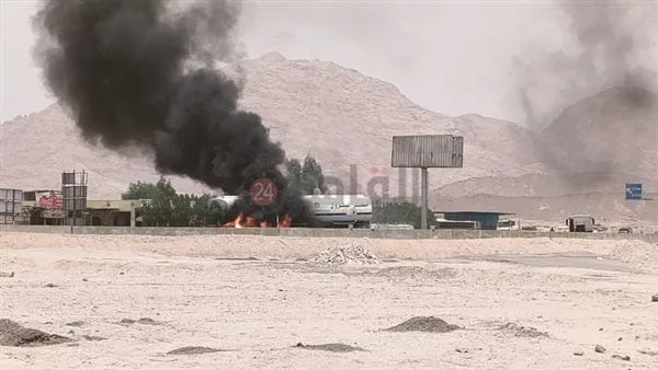 دون إصابات.. اشتعال النيران بسيارة نقل مواد بترولية بالكيلو 40 بطريق سفاجا – قنا