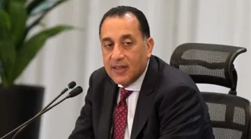 رئيس الوزراء يهنئ الرئيس السيسي ووزير الدفاع بذكرى عيد تحرير سيناء