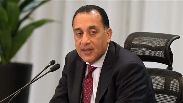 رئيس الوزراء يهنئ الرئيس السيسي ووزير الدفاع بذكرى عيد تحرير سيناء