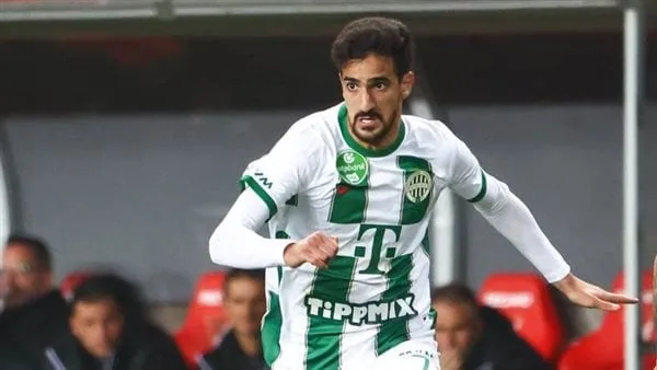 رتوش بسيطة على الصفقة.. مندوب من الأهلي في المجر لإنهاء صفقة بن رمضان رتوش بسيطة على الصفقة.. مندوب من الأهلي في المجر لإنهاء صفقة بن رمضان