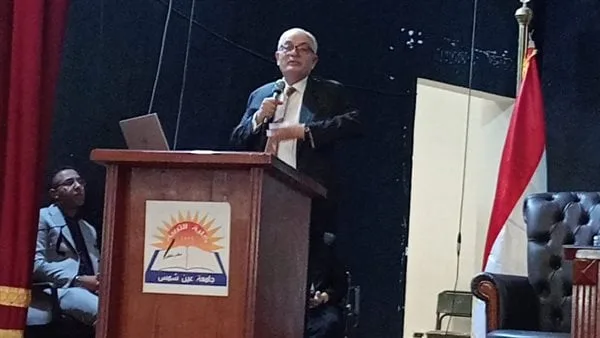 رضا حجازي يقدم رؤية تحليلية تضع الإنسان والأخلاقيات والاستدامة في قلب عملية التعلم رضا حجازي يقدم رؤية تحليلية تضع الإنسان والأخلاقيات والاستدامة في قلب عملية التعلم