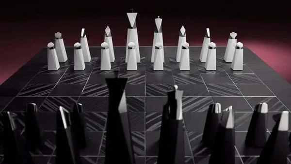 رولز رويس تكشف عن مجموعة شطرنج عصرية وباهظة الثمن رولز رويس تكشف عن مجموعة شطرنج عصرية وباهظة الثمن