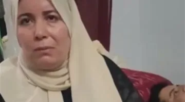 سيدة تستغيث من تعرض نجلها لخطأ طبي وقطع شريان خلال عملية التكميم: الدكتور كان بيشرب قهوة وسايبه | بث مباشر