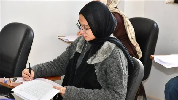 شاب يدهس فتاة بجامعة قناة السويس ويحتفل بالطبل والمزمار.. ووالدها: ضيع الحلم الكبير وعايز حق بنتي