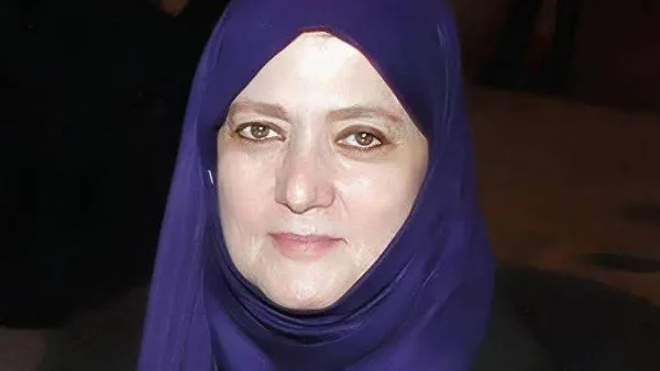 شمس البارودي: اعتزلت واتحجبت برغبتي.. والقرآن الكريم يسير في دمي وعروقي شمس البارودي: اعتزلت واتحجبت برغبتي.. والقرآن الكريم يسير في دمي وعروقي