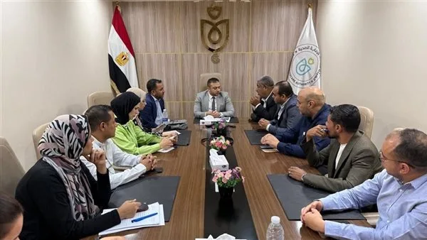 ضمن منظومة التأمين الشامل.. الرعاية الصحية تطلق خطة تطوير طوارئ الكرنك بالأقصر ضمن منظومة التأمين الشامل.. الرعاية الصحية تطلق خطة تطوير طوارئ الكرنك بالأقصر