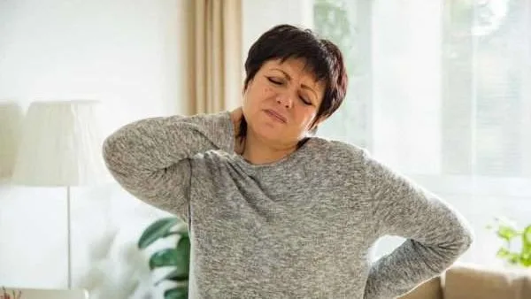 علامات وأعراض نقص فيتامين D التي يجب الانتباه لها علامات وأعراض نقص فيتامين D التي يجب الانتباه لها