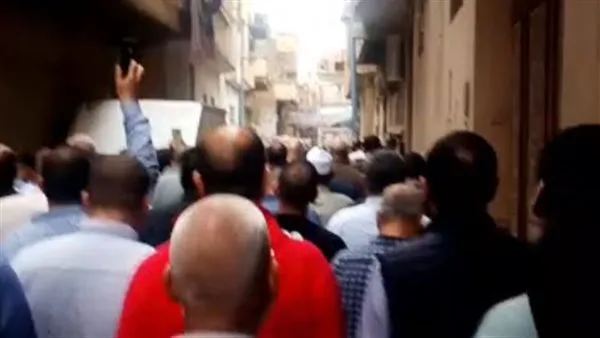 في جنازة مهيبة.. أهالي الدقهلية يشيعون جثمان النائب ثروت فتح الباب لمثواه الأخير| بث مباشر في جنازة مهيبة.. أهالي الدقهلية يشيعون جثمان النائب ثروت فتح الباب لمثواه الأخير| بث مباشر